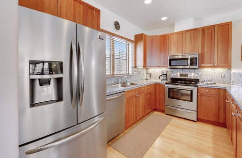 The Highlands House | Highland Greens 66: Townhome in Breckenridge, Private Hot Tub, 2 Car Garage.