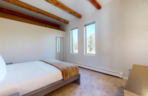 Snowmass Village House | Highland Hideaway