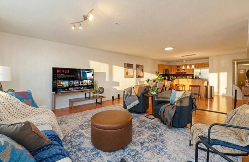 Ohio City Apartment | Highrise Riverview + Flats + Balcony + Parking