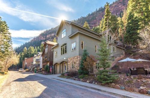 Ouray House | Hillside House in Ouray CO