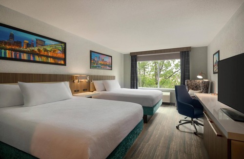 Cleveland Hotel | Hilton Garden Inn Cleveland Airport