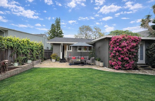 Westside House | Historic 3-bdrm Santa Barbara Bungalow - remodeled, fenced yard, dog friendly