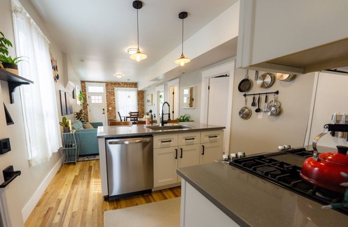 Berkeley House | Historic brick bungalow