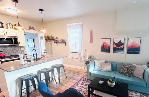 Berkeley House | Historic brick bungalow