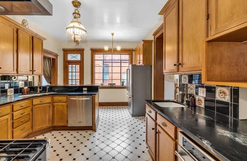 Cheesman Park House | Historic Cap Hill Gem | Prime Location I Walkable
