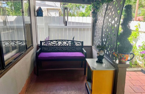 Colorado Springs House | Historic cottage for solo travelers and couples, 5 min to downtown COS