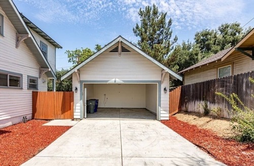 Downtown Riverside House | Historic craftsman home in the heart of Riverside!