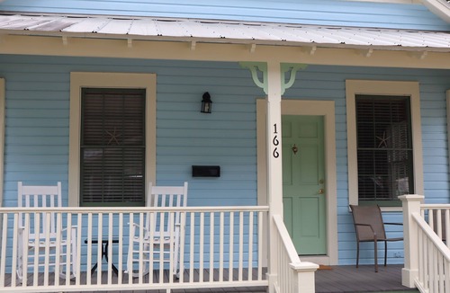 St. Augustine Cottage | Historic Gem, Modern Comfort within walking distance to Town.