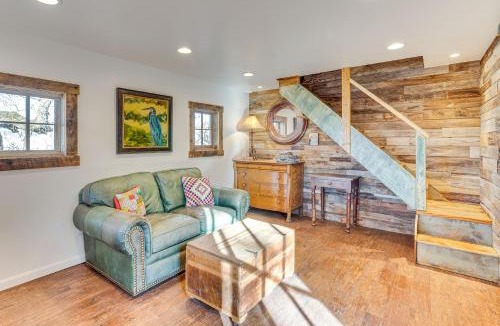 Lazear House | Historic Nature Lovers Cabin on Farm in Paonia!