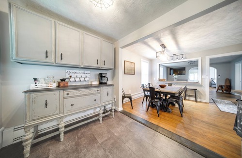 Cambridge Springs Cottage | Historical Magnesia Springs Home, Near Kayaking!