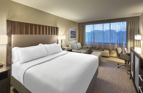 Lakewood Hotel | Holiday Inn Denver Lakewood by IHG