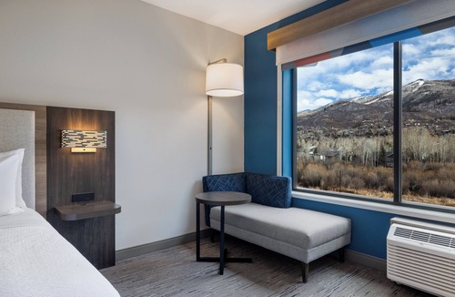 Steamboat Springs Hotel | Holiday Inn Express & Suites Steamboat Springs by IHG