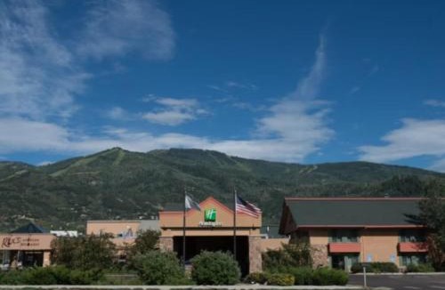 Steamboat Springs Hotel | Holiday Inn Express & Suites Steamboat Springs by IHG