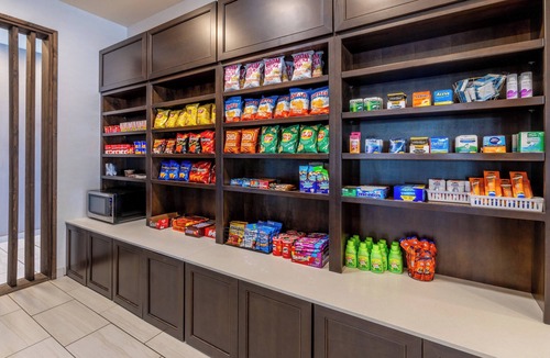Colorado Springs Hotel | Holiday Inn Express & Suites Colorado Springs AFA Northgate by IHG