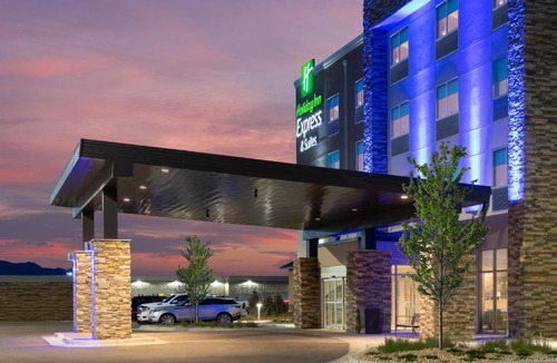 Cheyenne Meadows Hotel | Holiday Inn Express & Suites - Colorado Springs South I-25 by IHG