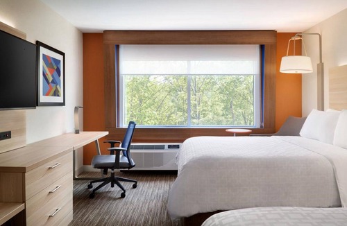 Canon City Hotel | Holiday Inn Express & Suites Canon City by IHG