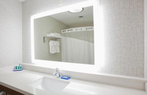 Fort Collins Hotel | Holiday Inn Express & Suites Ft Collins by IHG