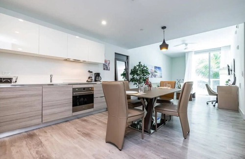 Hollywood Apartment | Hollywood Beachfront Apartment at COSTA