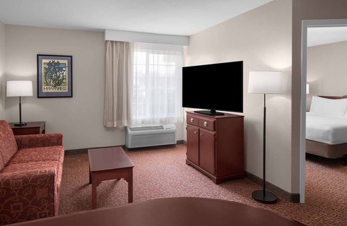 Milpitas Hotel | Home-like Suite w/Fully Equipped Kitchen w/free breakfast