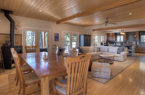 Durango House | Home with Amazing Mountain Views on 8 acres - 20 Min to Dgo