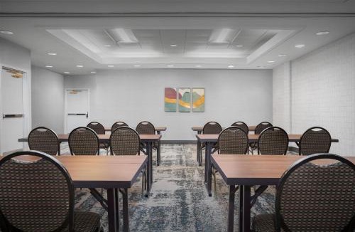 Solon Hotel | Homewood Suites by Hilton Cleveland-Solon