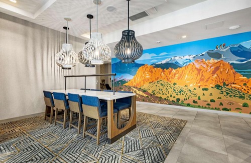 Southeast Colorado Springs Hotel | Homewood Suites By Hilton Colorado Springs Airport