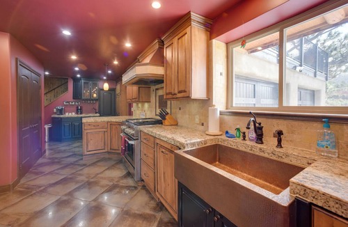Cascade-Chipita Park Apartment | Homey Mtn View Escape: 11 Mi to Garden of the Gods