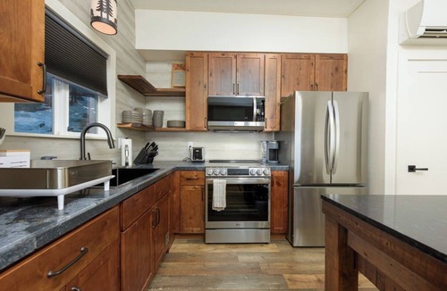 Tahoe Village Condo | Honeymoon Lodge With Breath Taking Views Of The Valley (SL281A)
