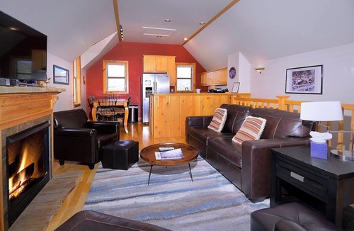 Mount Crested Butte House | Horseshoe House, Close to shuttle, Pitchfork.