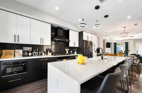 Lawrenceville House | ★ HostWise Stays ★ Rooftop Deck w/Panoramic City Views| Home Theater