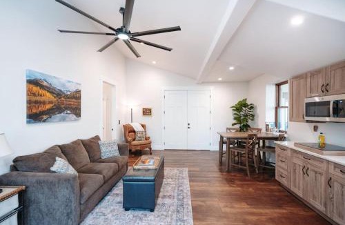 Buena Vista House | Hot tub, Deck and Views, Downtown Buena Vista