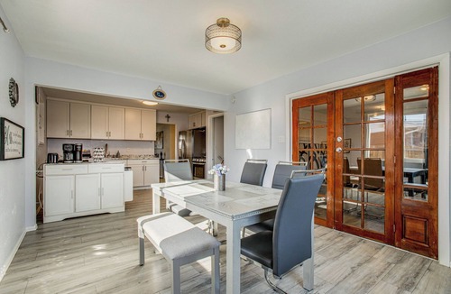 Dupont House | Hot Tub, Fire Pit! Group-Ready Stay Near Denver