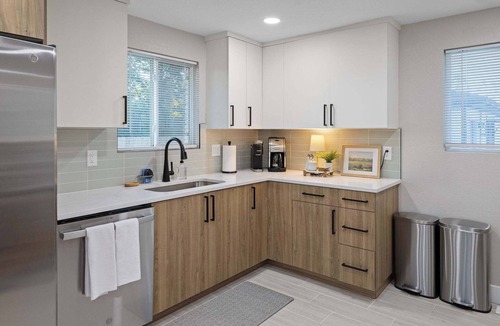 Dupont House | Hot Tub, Game Room, and Family Summer Relaxation!