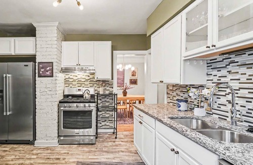 University Heights House | Hot Tub - Game Room - Professional Design-Backyard