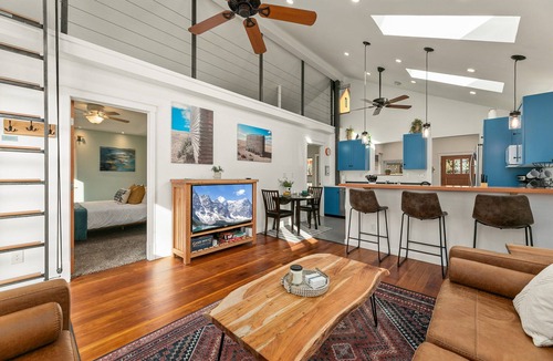 Martinez Park House | Hot Tub Hideout | Old Town’s Best Group Stay