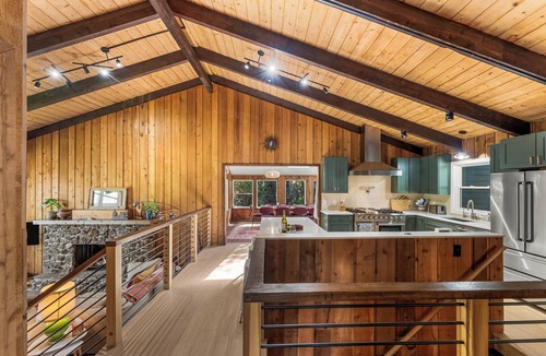 Glenwood Springs House | Hot Tub, Riverfront, 15 min to Hot Springs & Skiing