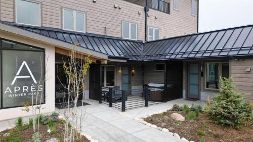 Winter Park Apartment | Hot Tub Steps to Dining and Ski Shuttle