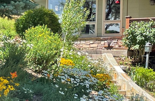 Glenwood Springs House | Hot Tub & Views w/Town & Hot Springs Nearby