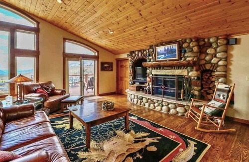 Mount Crested Butte House | Hot Tub with Amazing Views- 7min to town/resort