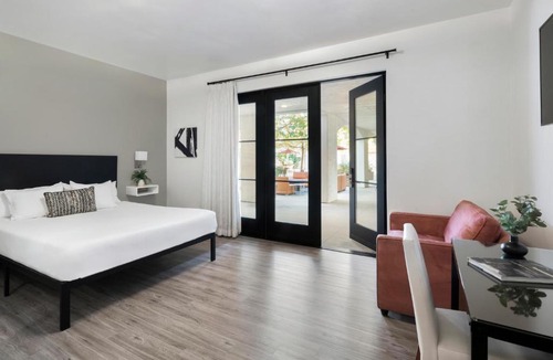 Claremont Hotel | Hotel Casa 425 + Lounge, A Four Sisters Inn