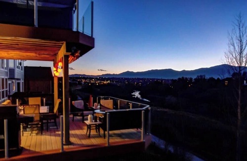 Northeast Colorado Springs House | HotTub Theater Mountain view deck in BridlePass CO