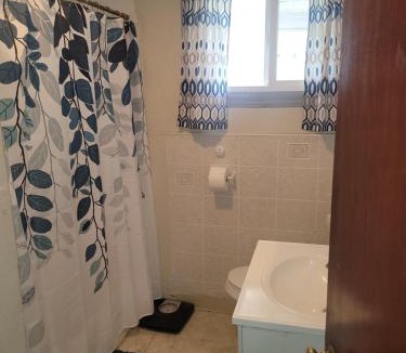 Aliquippa House | House can sleep 6 or more people