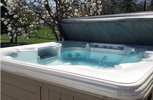 Sandusky House | House Next Door - Minutes to Cedar Point & Islands