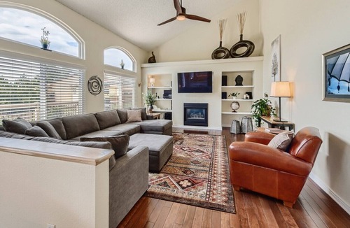 Westridge House | HRSILVM10054 - Beautiful 4 bedroom - Ready for your family!