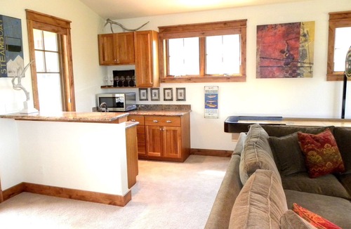 Steamboat Springs House | Huge 5 BD Dog Friendly, Hot Tub, New Back Deck!