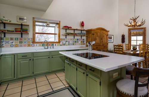 Los Ojos Cabin | Hummingbird Hacienda - Los Ojos Cabin w/Brazos Cliff Views