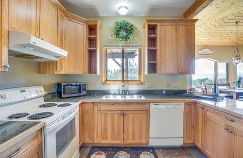 Hotchkiss Cottage | Hunt, Fish & Explore: Mtn-view Home in Hotchkiss