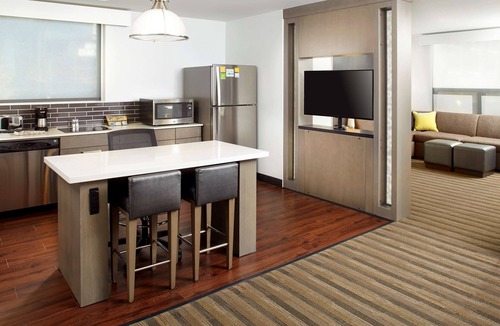 Belmar Hotel | Hyatt House Denver/Lakewood at Belmar