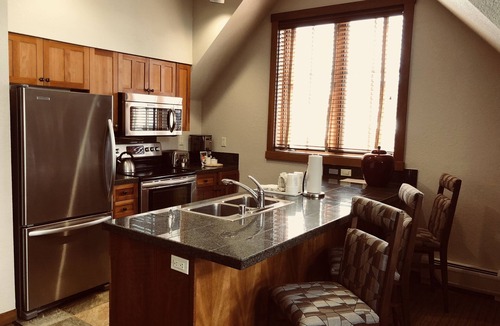 Peak 9 Condo | Hyatt Main Street Station Luxury At Owner Discounted Rates