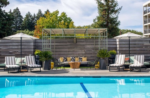 Westside Santa Cruz Hotel | Iconic Nature Views | Monterey Bay. Pool